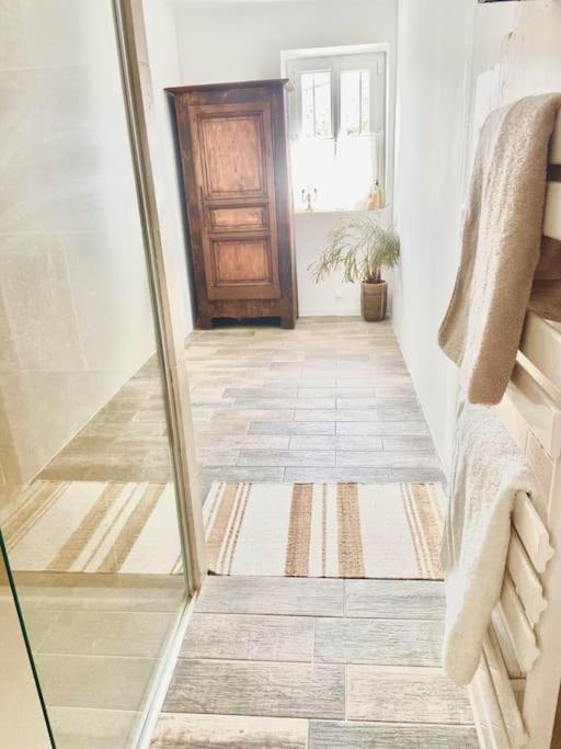 Maison Avec Jardin Et 3 Petits Chats , Proche Du Chateau Lacoste Le Puy-Sainte-Réparade المظهر الخارجي الصورة